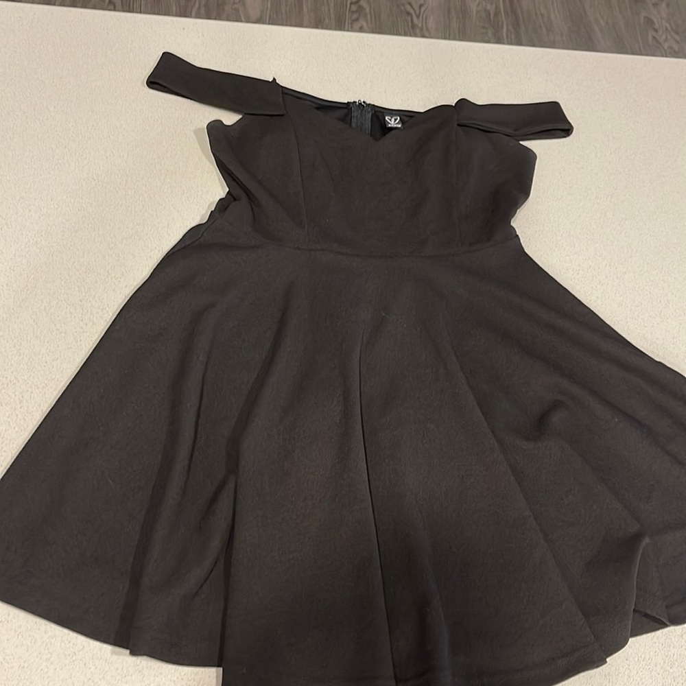 Windsore black size M